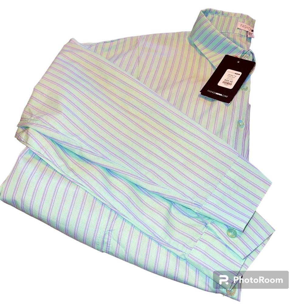 Fashion Nova’ Oversized Tie Up Button Down Shirt